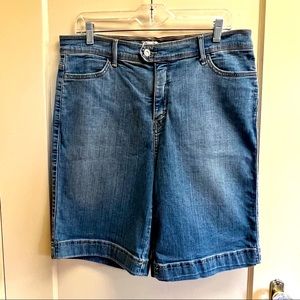 Levi’s Womens 512 Blue Denim High Rise Bermuda Jean Shorts